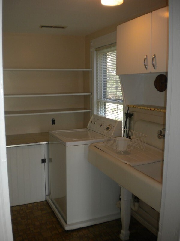 Building Photo - 237 Chamberlain Hwy