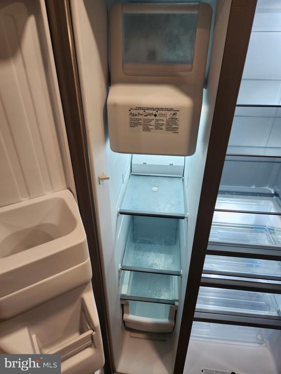 Building Photo - 5700 Olde Mill Ct