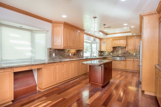 Building Photo - Now Available for Lease Beautiful 4 Bedroom Home with Basement