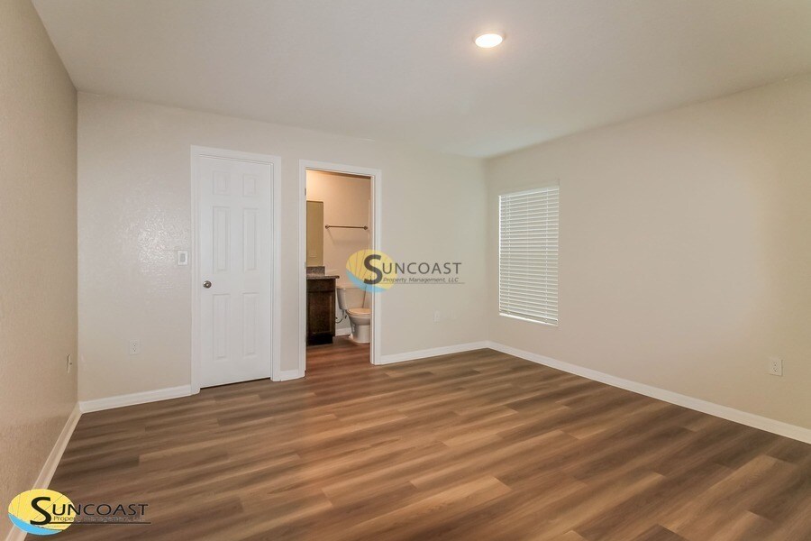 Building Photo - 15638 SW 23rd Avenue Rd