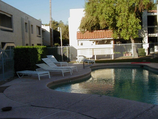 Building Photo - 1 Bedroom Condo - Old Town Scottsdale/ASU ...