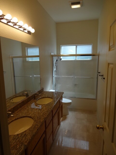 Building Photo - NICE SINGLE STORY HOME WITH 3 BEDROOMS, 2 ...