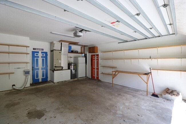 Building Photo - 5861 Datil Pepper Rd