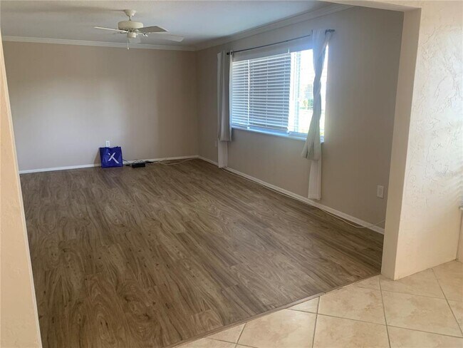 Building Photo - 2310 Canalbluff Pl