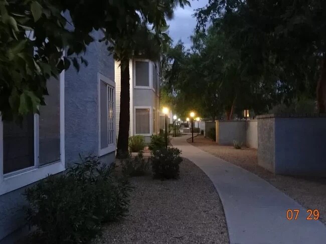 Building Photo - 2910 W Marconi Ave