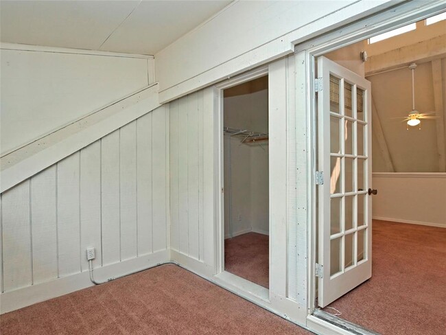 Building Photo - 3 Casa Verde St