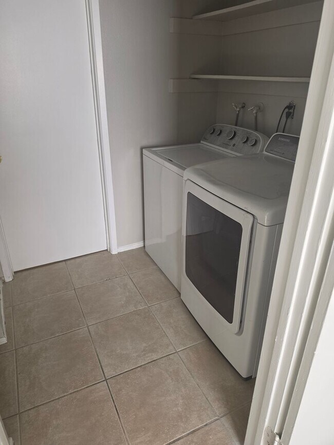 Building Photo - Beautiful 3bedroom/1 bath Home For Rent