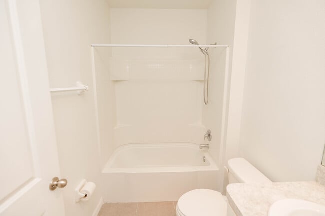 Building Photo - 6777 Longboat Dr