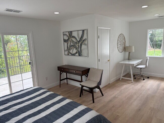 Building Photo - Stunning Newly Remodeled 4 Bedroom 3 Bathroom Home in Walnut Creek