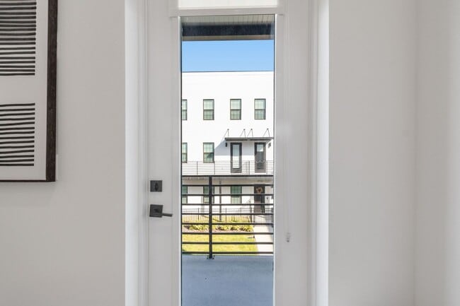 Building Photo - Modern Townhome For Lease in downtown St Pete and Warehouse Arts District