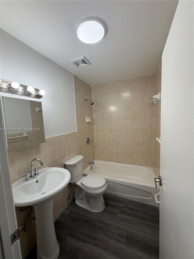 Building Photo - 580 NW 58th St