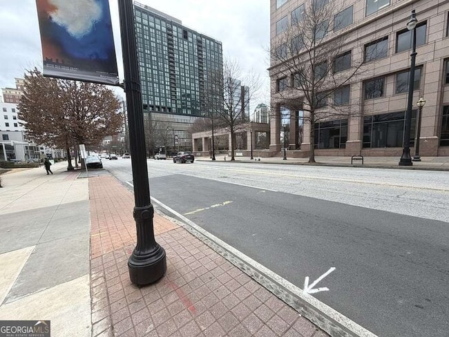 Building Photo - 1421 W Peachtree St NE