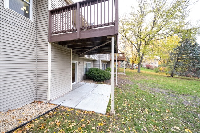 Building Photo - 7358 Bren Ln