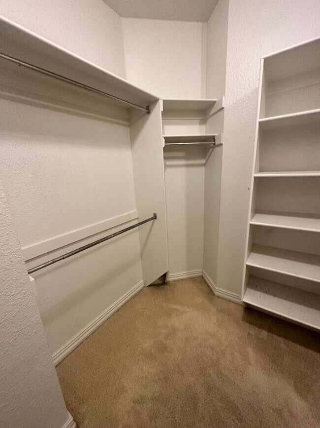 Building Photo - 4 Bed/3 Bath for rent in Bentonville! New ...