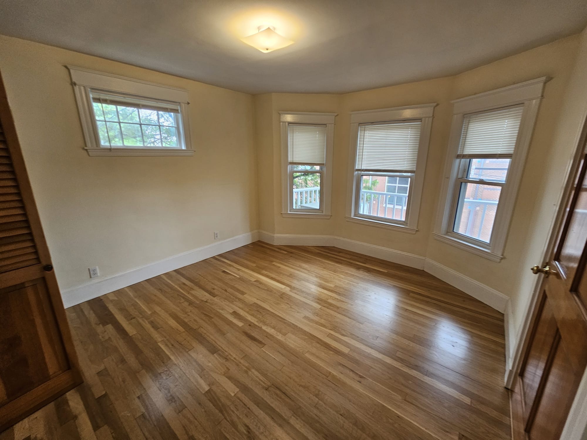 Building Photo - 19 Sartwell Ave
