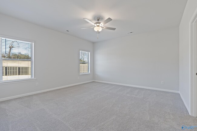 Building Photo - 247 Pennington Ave