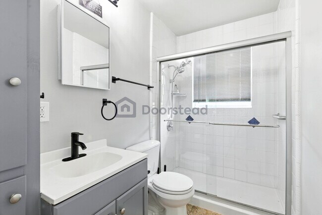 Building Photo - 7023 Westville Dr