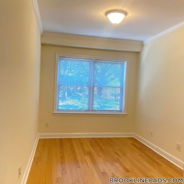 Building Photo - 535 VFW Parkway