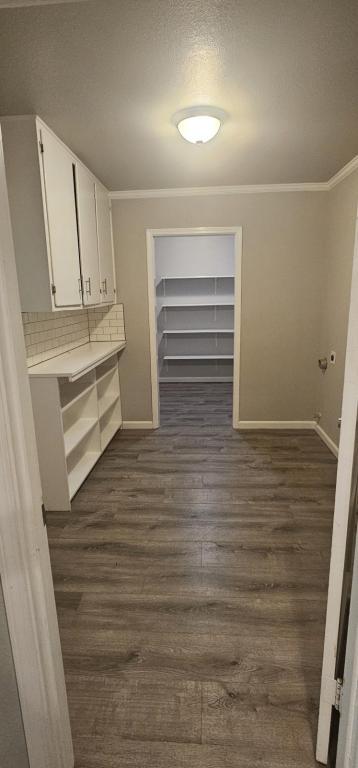 Building Photo - 1932 W Decker Ave