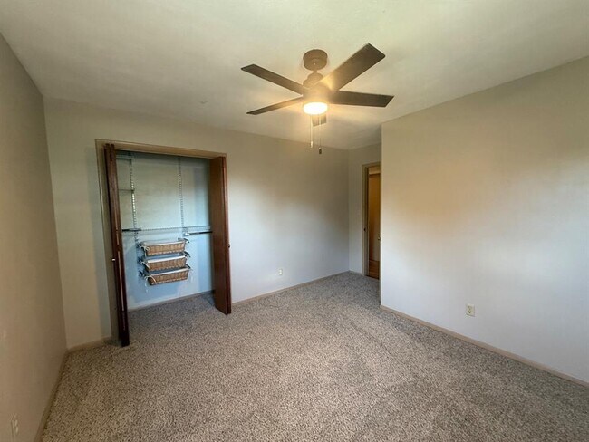 Building Photo - 4301 Jordan Ave