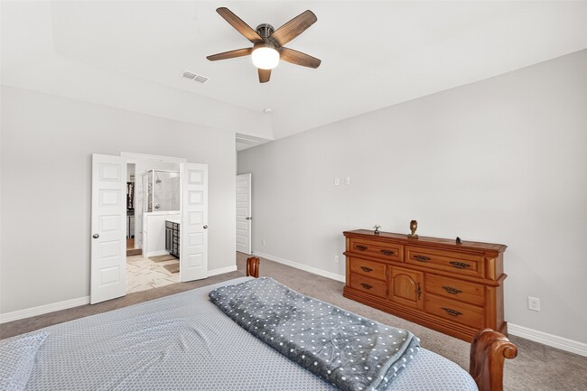 Building Photo - 6638 Albany Forest Ct