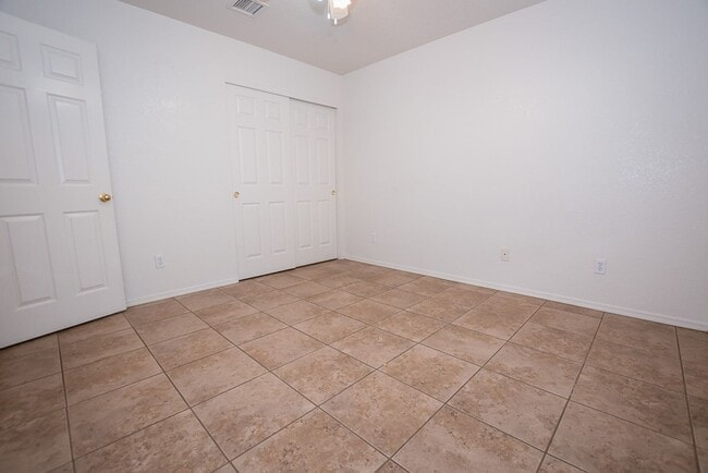 Building Photo - Beautiful Patio Home! 3 Bedrooms, 2 Bath, Split Floor Plan, Central A/C with 2 Car Garage