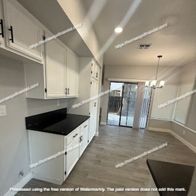 Building Photo - Nice Home For Rent