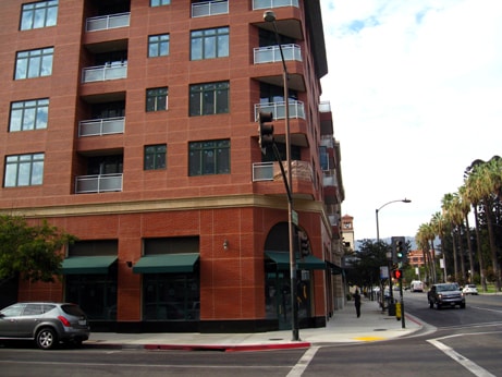 Building Photo - 125 N Raymond Ave