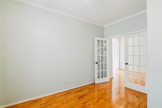 Building Photo - 26 Jewelsford Dr
