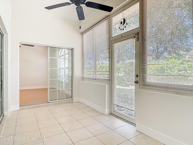 Building Photo - 1184 Athlone Way