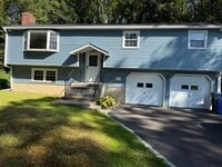 Building Photo - 19 Greenwood Ln