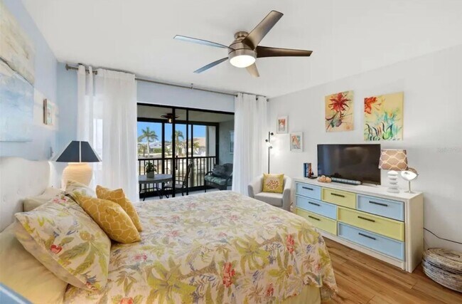 Building Photo - Waterfront Townhome in Punta Gorda
