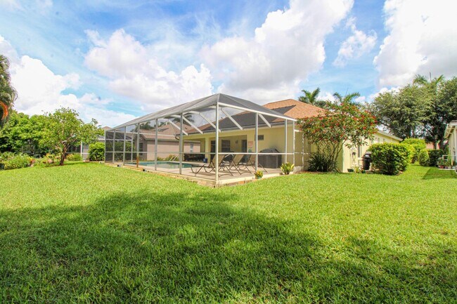 Building Photo - ** 4 BED-3 BATH PRIVATE SINGLE FAMILY POOL...