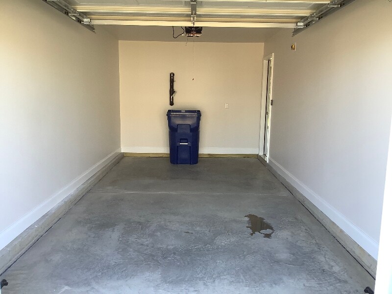 Building Photo - 132 Plumtree Ct