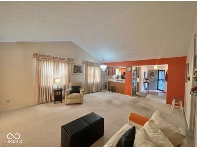 Building Photo - 1647 Justin Ave