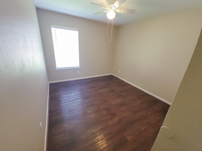 Building Photo - 3408 Wheatstalk Ln