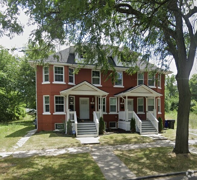 Building Photo - 86 Englewood St