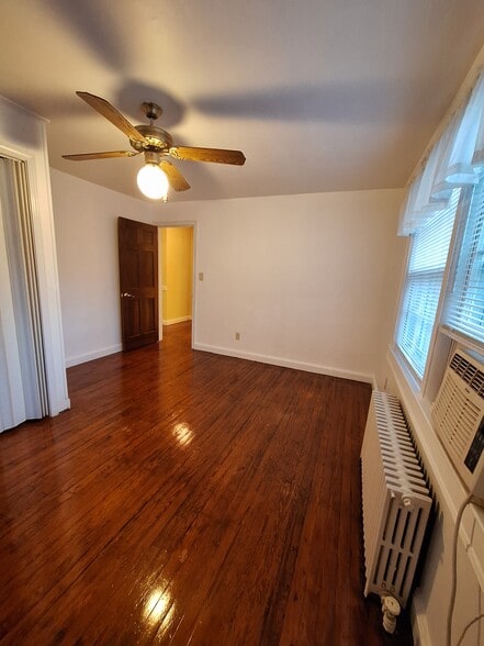 Building Photo - 2302 Whitehall Ave