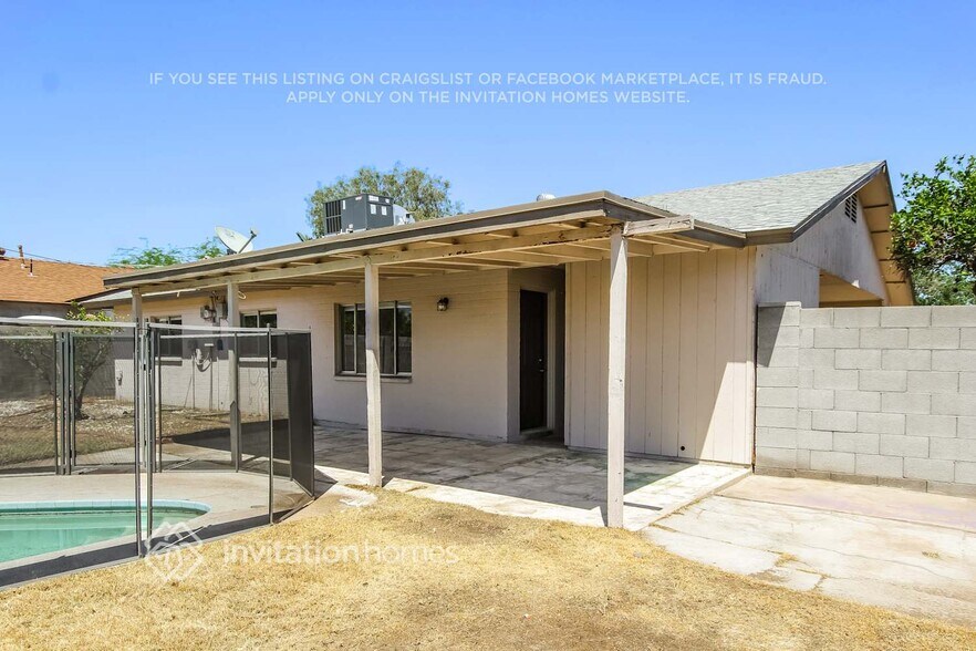 Building Photo - 8422 N 42nd Dr