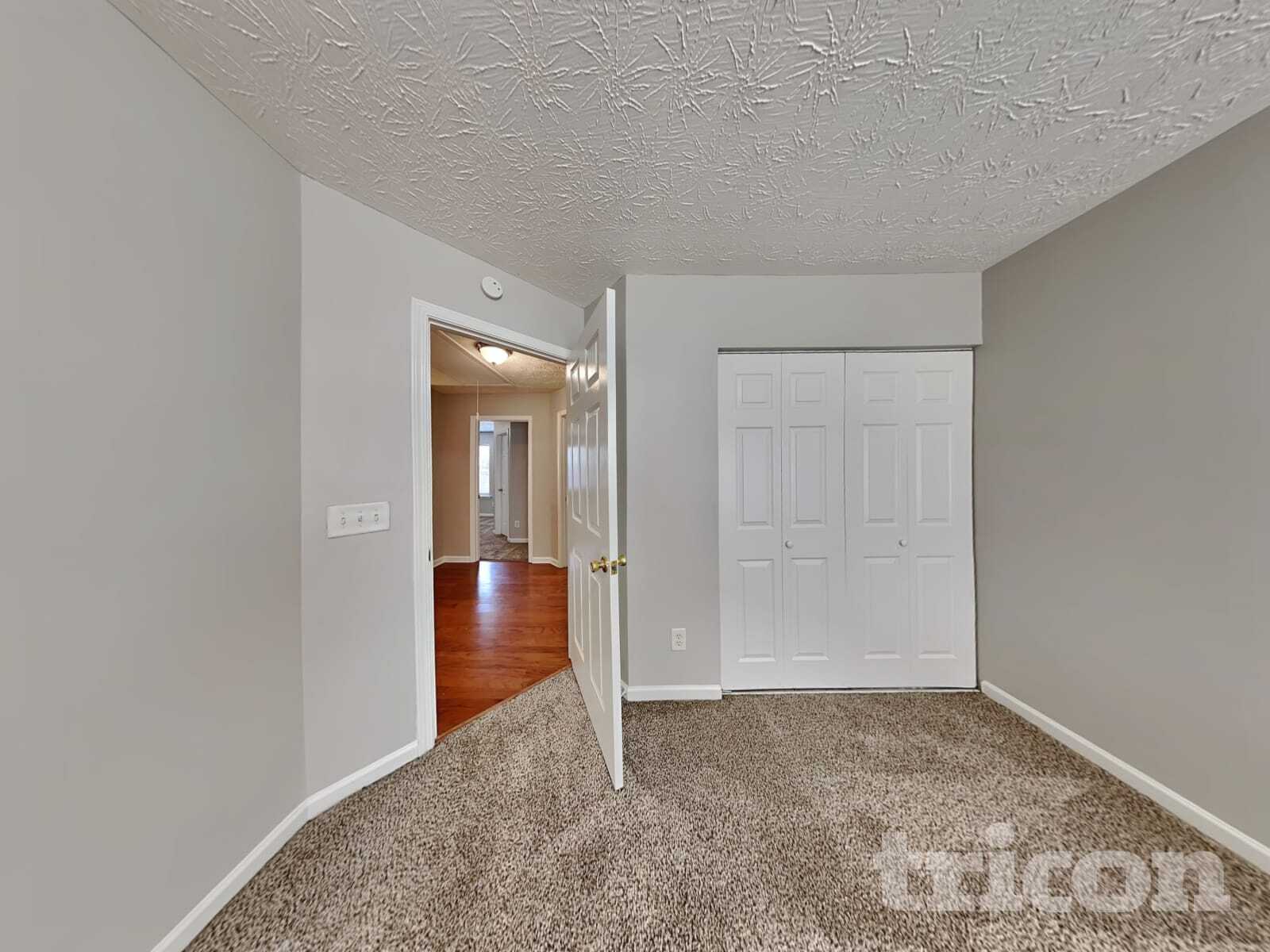 Building Photo - 339 Waterbury Way