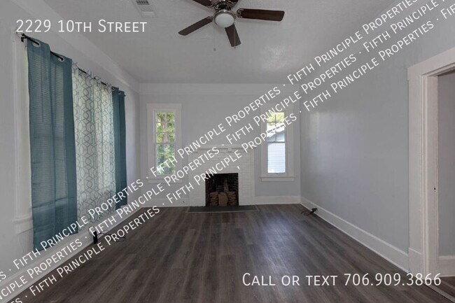 Building Photo - 2229 10th St