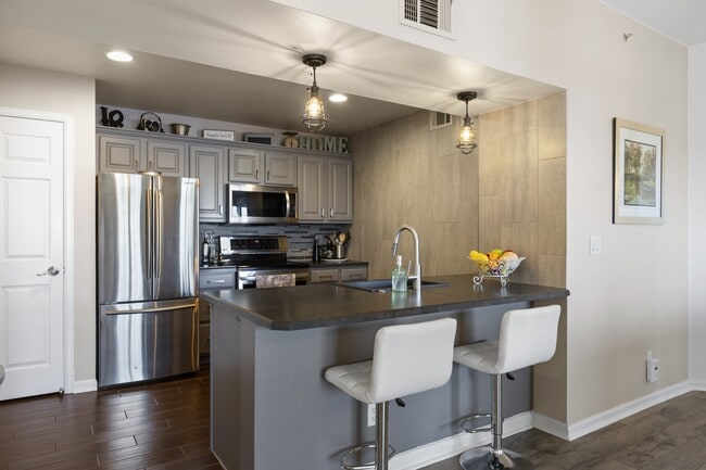 Building Photo - 12762 Ironstone Way