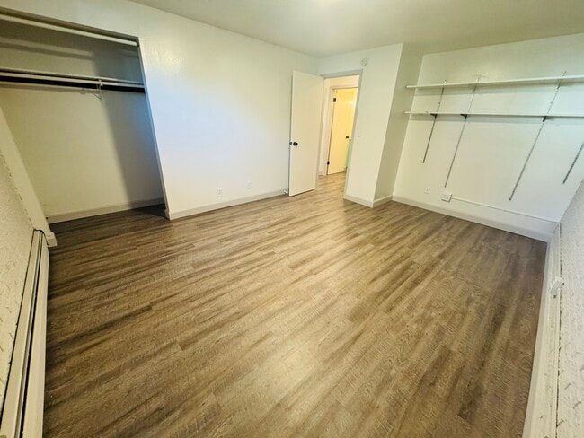 Building Photo - 429