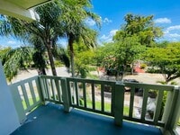 Building Photo - Marbella 305