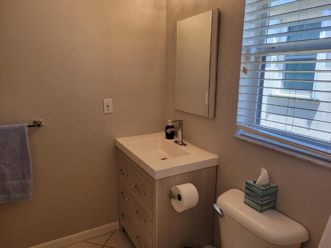 Building Photo - Cozy 2 Bedroom Home in 55+ Kings Ridge