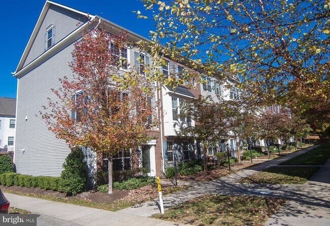 Building Photo - 4442 Potomac Highlands Cir