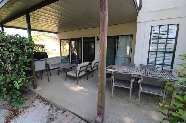 Building Photo - 5424 Saddlebrook Way