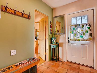 Building Photo - Beautiful 2 bed and 1 bath unique downtown Santa Fe