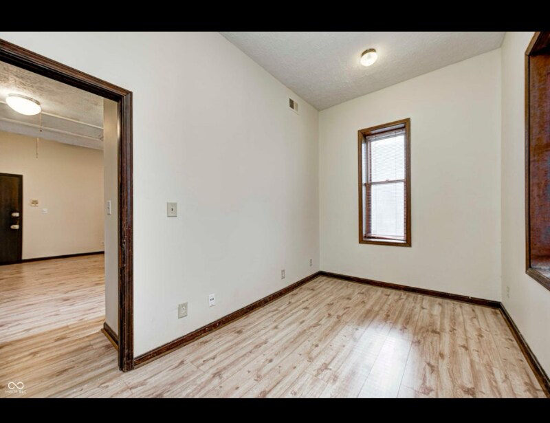 Building Photo - 1404 Broadway St