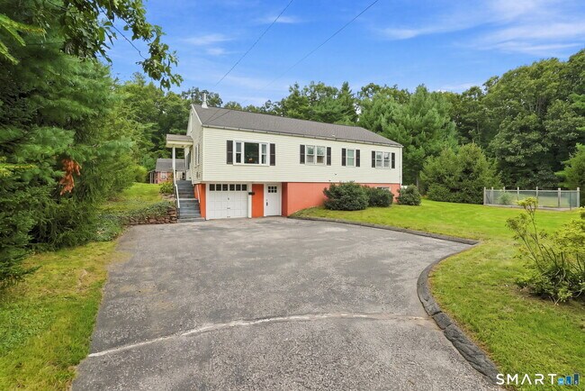 Building Photo - 107 Town Farm Rd